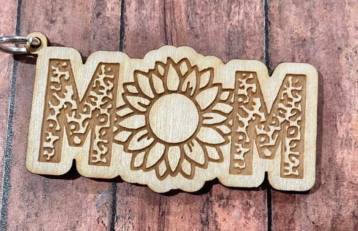 Sunflower mom wooden tag